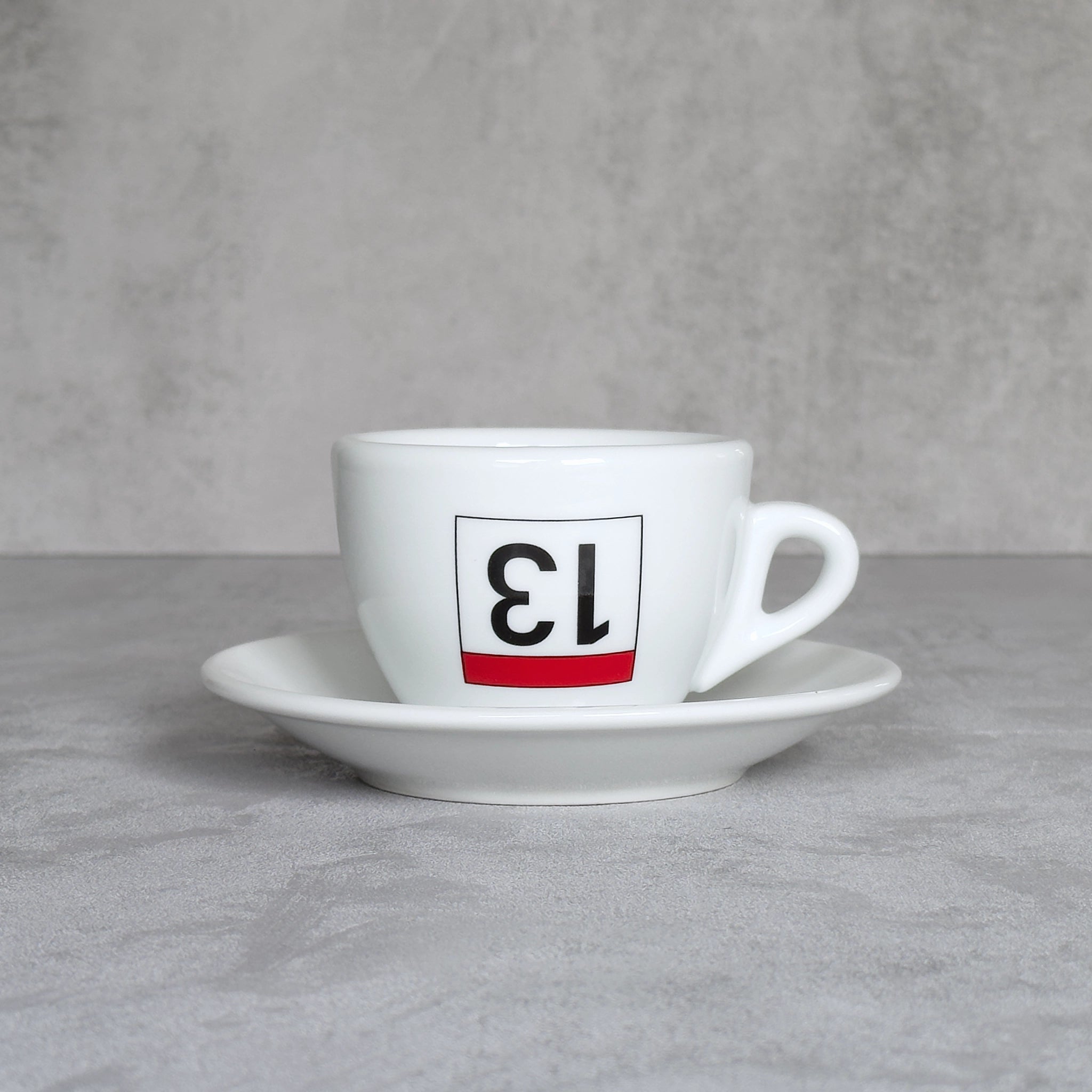 Cappuccino-Tasse mit Radsport-Print Lucky 13